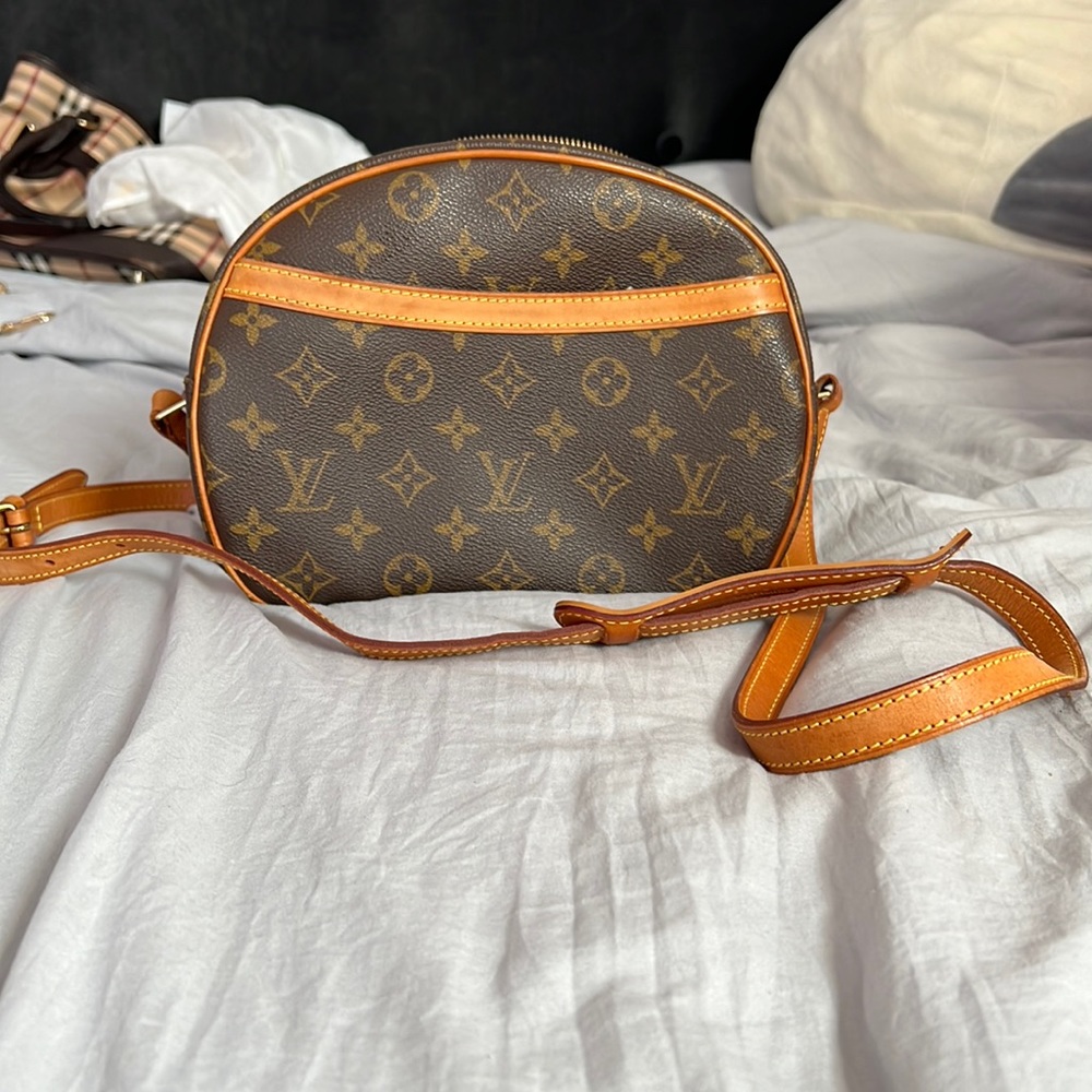 Vintage Louis Vuitton bloise crossbody